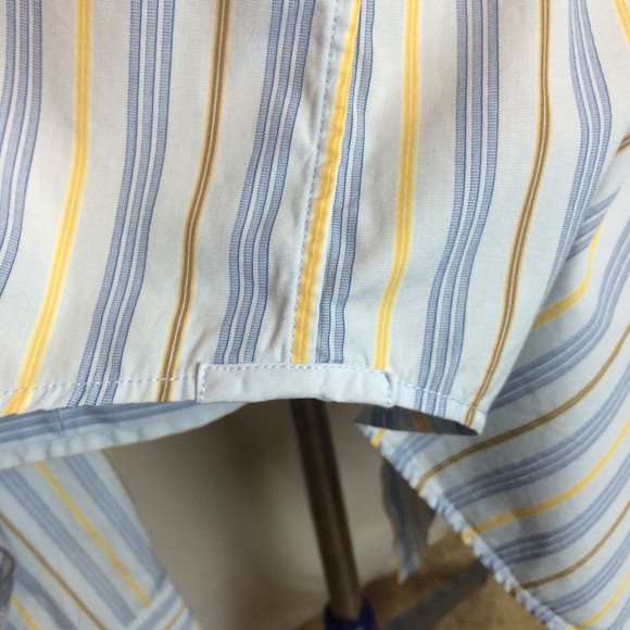 Banana Republic classic button down long sleeve - Picture 9 of 12